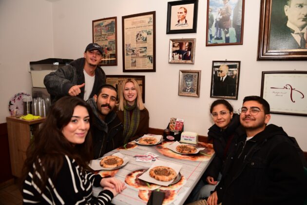 Üniversitesi öğrencilerine lezzet turu