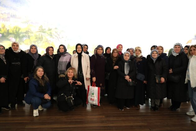 Osmangazili kadınlar tarihe yolculuk yaptı