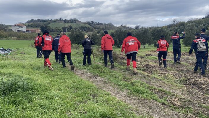 80 yaşındaki alzaymır hastası adam günlerdir kayıp!