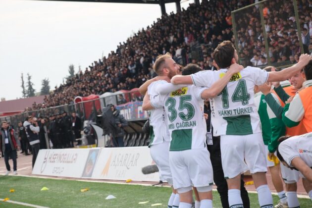 Bursaspor deplasmanda galip geldi