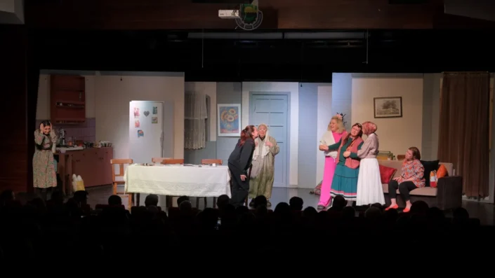 Sahnede farkındalık gösterisi