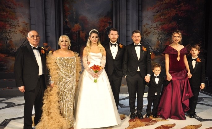 Muhteşem düğünle mutluluğa ‘evet’