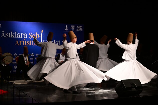 Mevlana’ya vefa gecesi