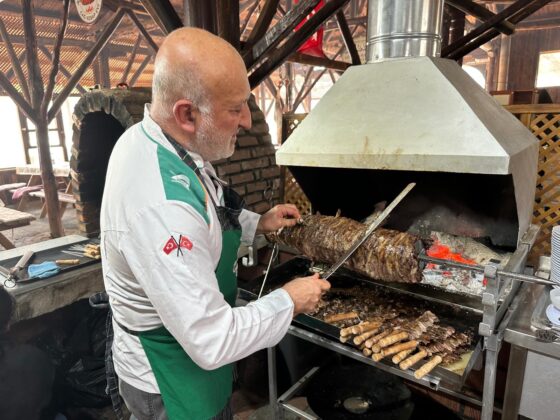 400 yıllık han, bin yıllık lezzetle buluştu