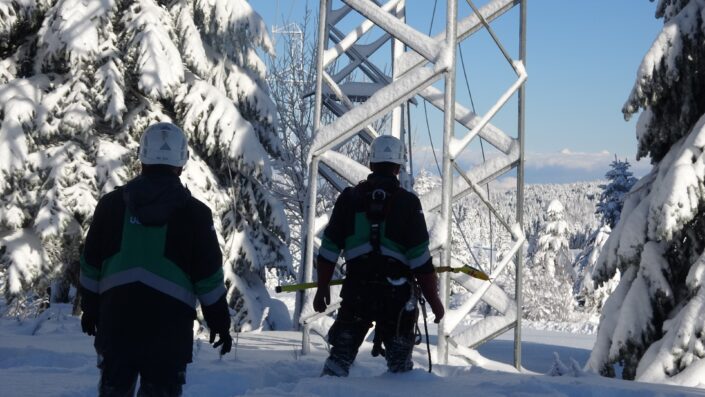 Uludağ’da ekiplerin zorlu mesaisi