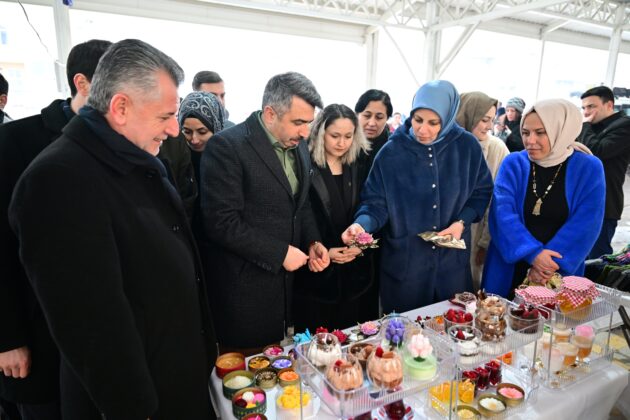Yıldırım’da Hanımeli Çarşısı kapılarını açtı