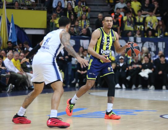 Fenerbahçe Beko ligdeki 17. galibiyetini elde etti