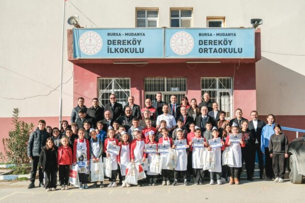 ‘Minik Şeflerle Zeytinli Tarifler’in ilk durağı Dereköy İlköğretim Okulu