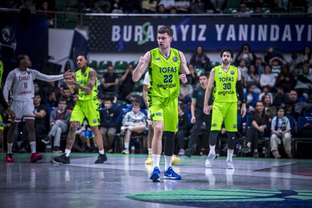 Tofaş son 16 peşinde