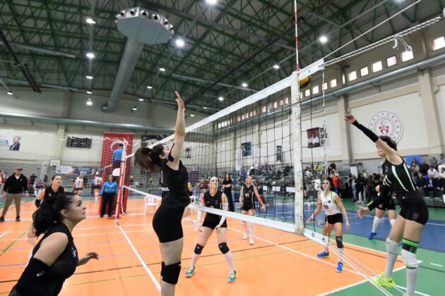 Veteranlar Voleybol Turnuvası tamamlandı