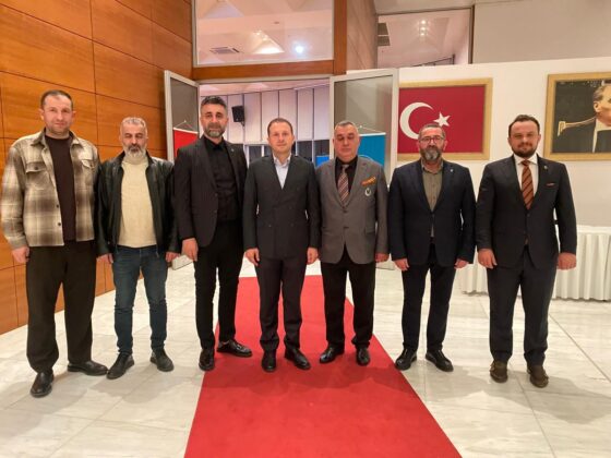 Ercan Özel’e yılın en başarılı belediye başkanı ödülü