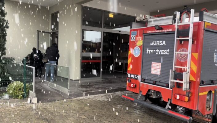 Bursa’da hastane yemekhanesinde yangın paniği