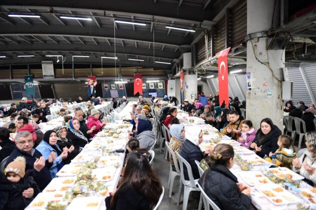 Osmangazi’de gönülleri buluşturan iftar sofrası
