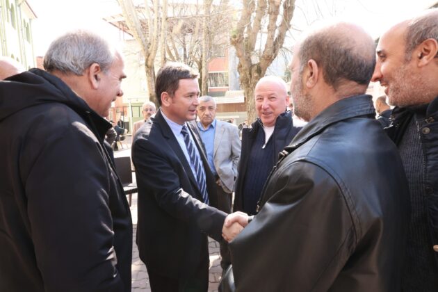 Başkan Aydın vatandaşların sorunlarını yerinde dinliyor