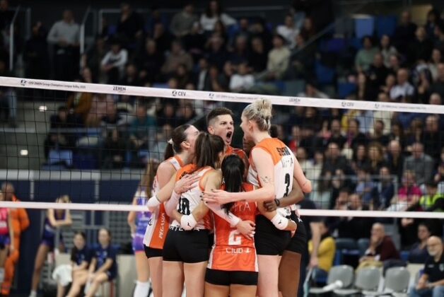 Eczacıbaşı çeyrek finalde