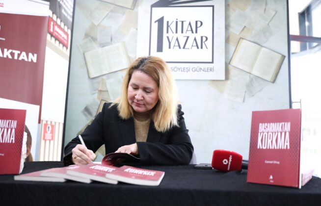 Osmangazi’de sevilen yazarlar okurlarıyla buluşuyor