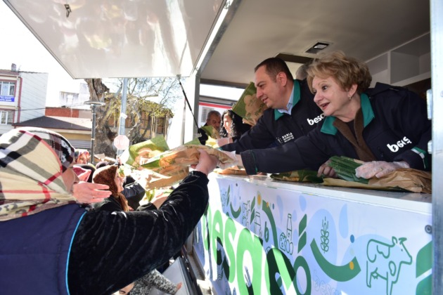 Yenişehir’de pideler Büyükşehir’den