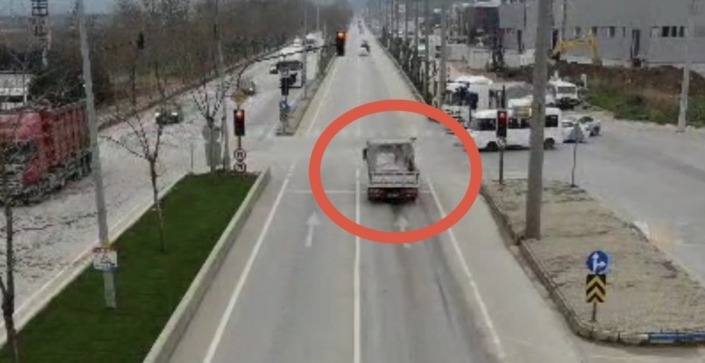 Bursa’da trafik güvenliğine dronlu denetim