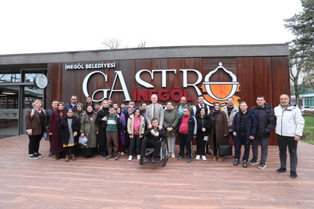 Başkan Taban, Engelsiz Yaşam Merkezi öğrencileriyle kahvaltıda buluştu