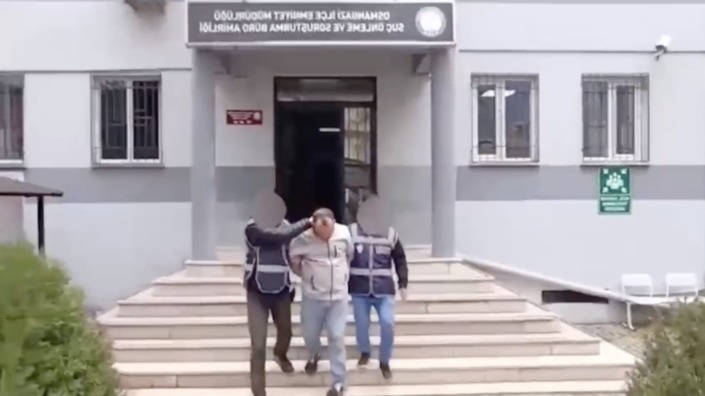 Kesinleşmiş hapis cezası bulunan 4 kişi yakalandı