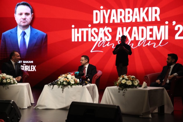 Bakan Gürlek açıkladı: Sosyal medyada ‘kimlik’ dönemi!