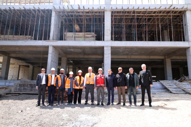 Osmangazi’de kreş ve sağlık merkezi projesi hızla yükseliyor