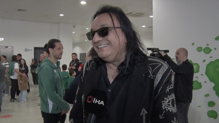 Gökhan Kırdar’dan Bursaspor’a özel beste sözü