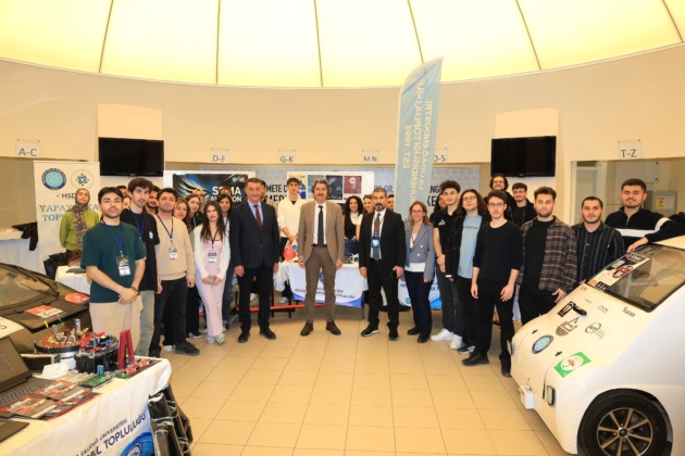 Sektör temsilcileri öğrencilerle buluştu