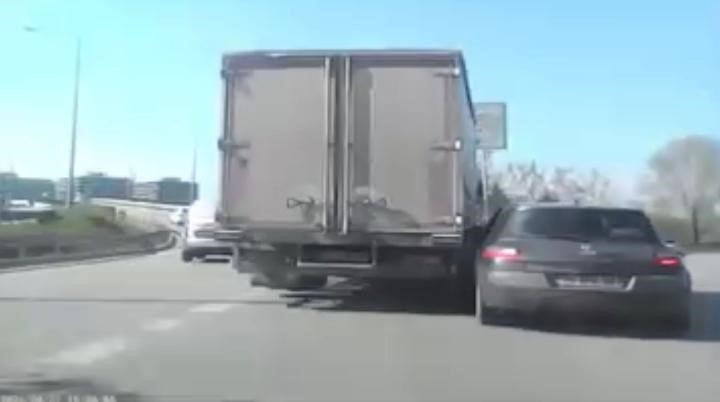 Aynı noktada peş peşe kazalar