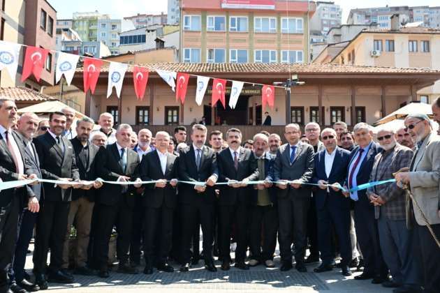 Emir Buhari Kültür Merkezi yenilenen yüzüyle açıldı