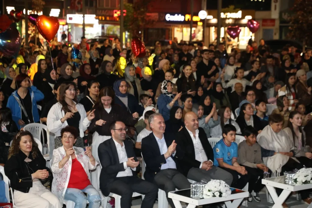 İnegöl’de 19 Mayıs coşkusu