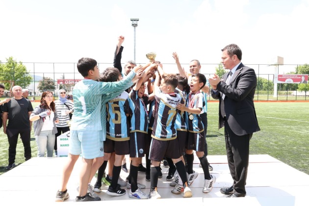 Osmangazi Çocuk Olimpiyatları, nefes kesen yarışlara sahne oldu