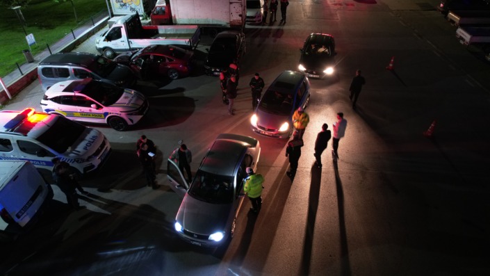 Bursa’da Emniyet Müdürlüğü’nden geniş çaplı denetim