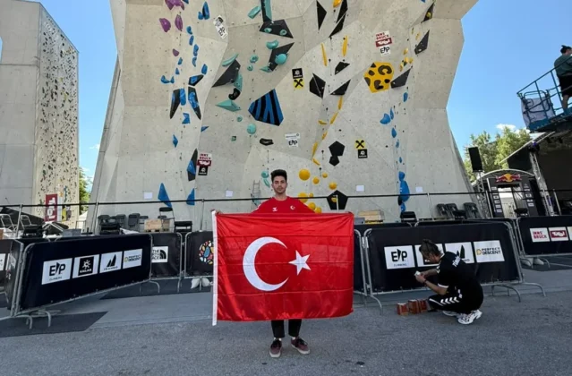 İnegöl Belediyesporlu Emre Doğan Dünya arenasında