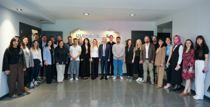 Uludağ Enerji gençleri iş dünyasıyla buluşturuyor