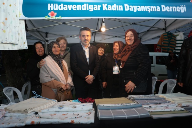 Heykel’de meydan kadınların