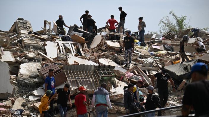 Venezuela’da deprem felaketi: Can kaybı artıyor