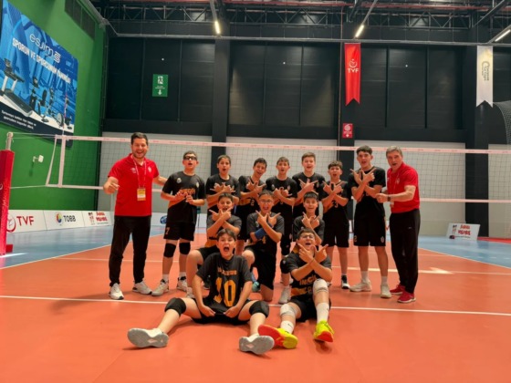 İnegöl Belediyespor şampiyonluğa yürüyor