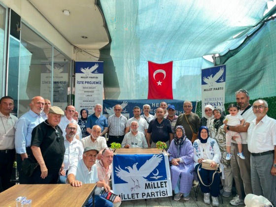 Demokrasi ateşi Mustafakemalpaşa’da yakıldı
