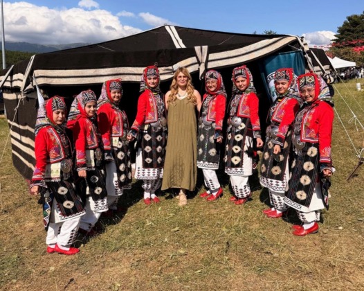 Yenişehir Halk Dansları Topluluğu’na tam not