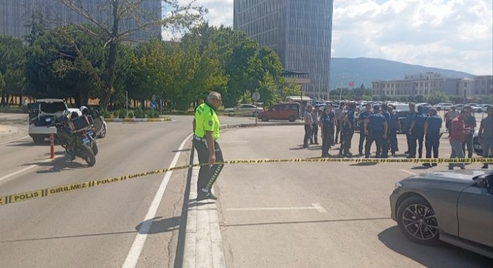 Bursa Adliyesi’nde boşanma davası gerginliği: Silahla ateş açıldı, 5 gözaltı