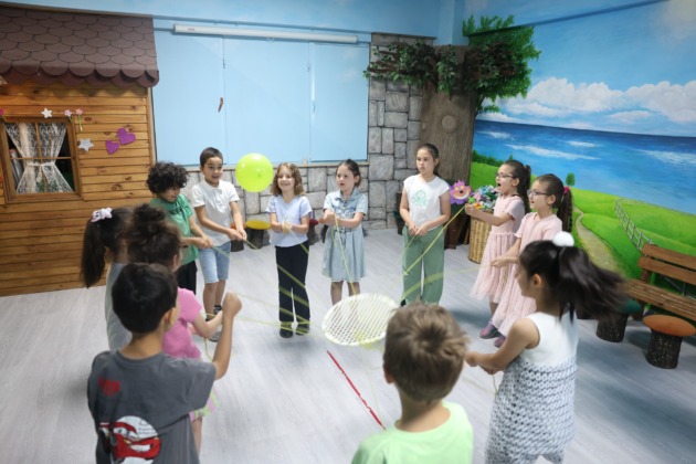 Osmangazi’de çocuklar yazı sanatla geçiriyor