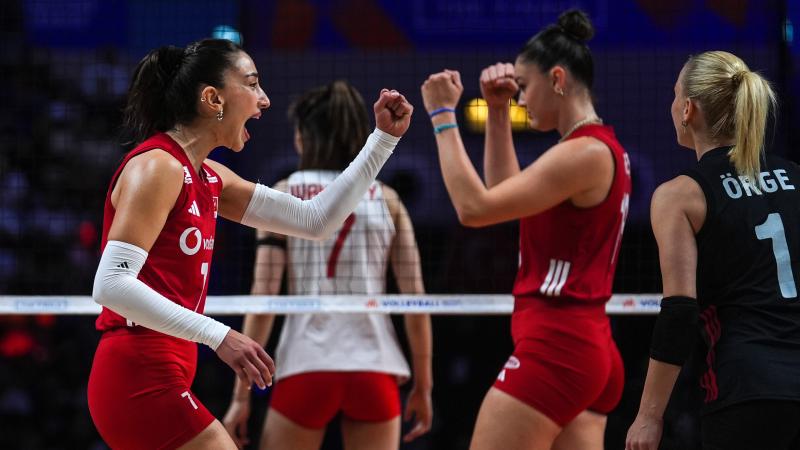 Sultanlar finalde!