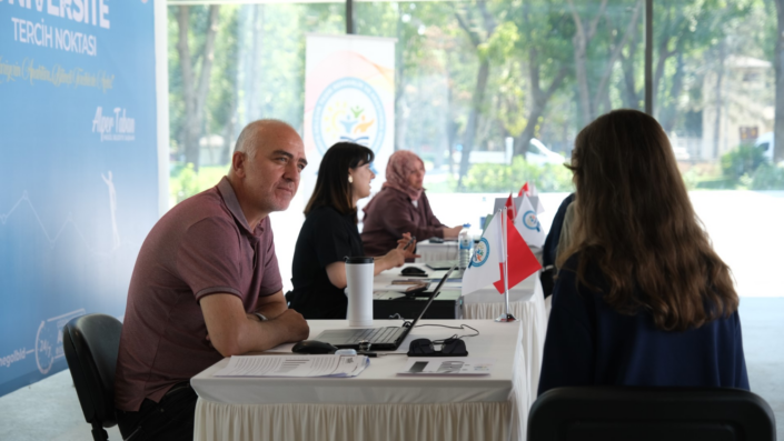 Tercih döneminde ücretsiz danışmanlık