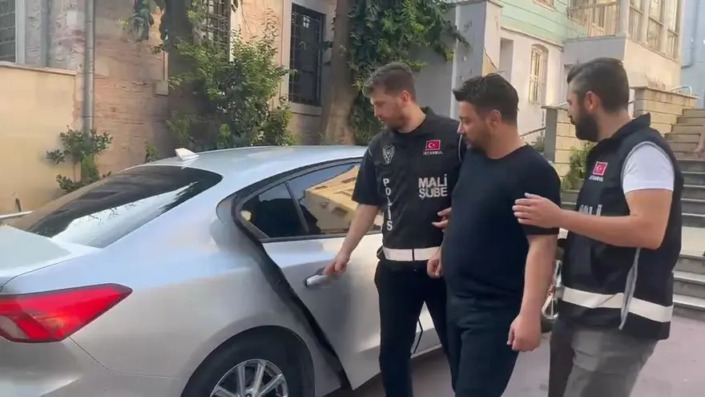 Oğuzhan Uğur gözaltına alındı