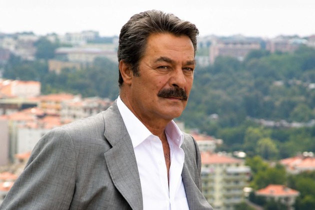 Kadir İnanır ölmedi