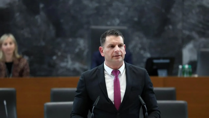 Slovenya Parlamento Başkanı’ndan NATO çağrısı