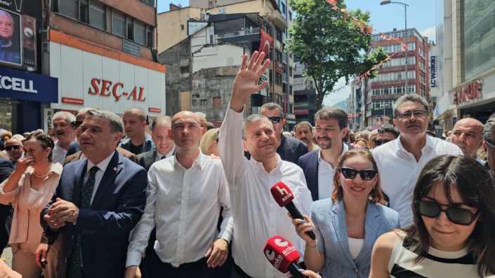 Özgür Özel: Eskimiş bir siyaseti gerimizde bıraktık