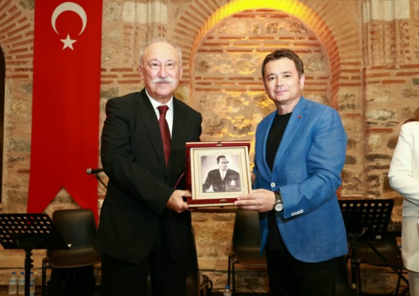 Zaferin hikâyesi sahneye taşındı