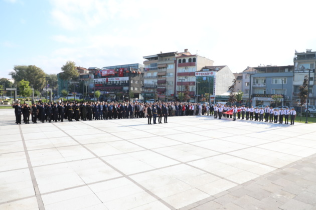 30 Ağustos İnegöl’de coşkuyla kutlandı